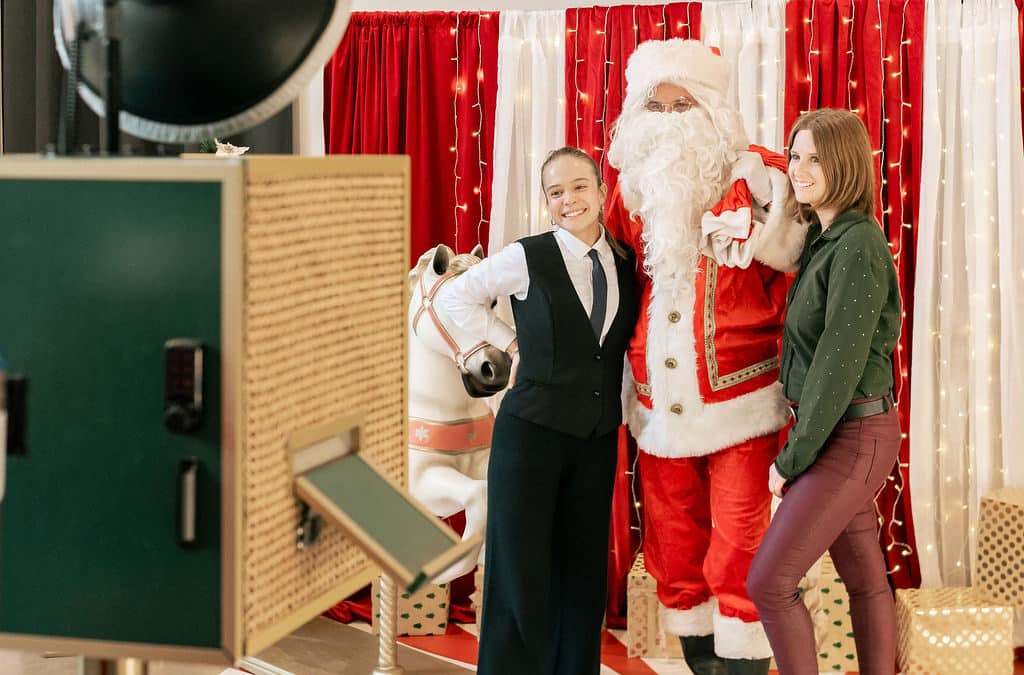 Comment organiser un arbre de Noël d’entreprise à Lyon : le guide complet