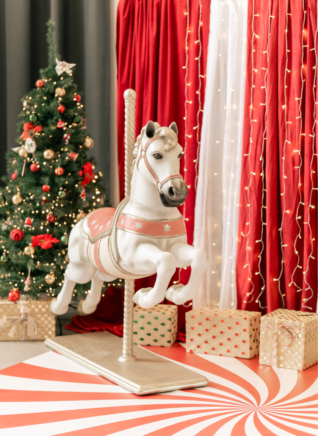 Arbre de noël circus pour entreprise sur région Rhône Alpes